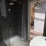 Grehit House
